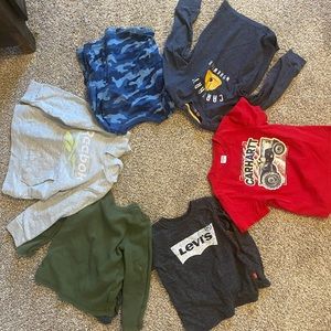 2Toddler boys tshirts